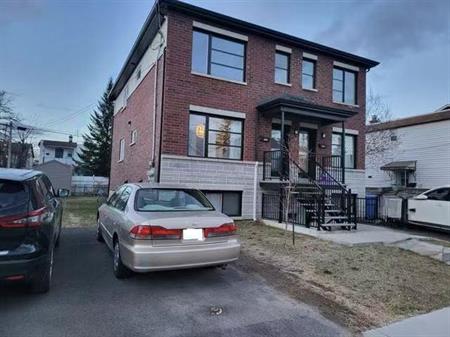 Dernier étage du Triplex - Longueuil
