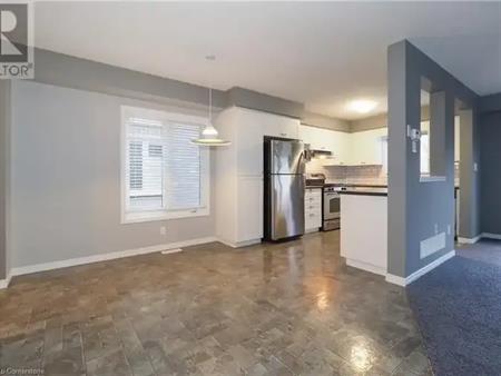 7 UPPER MERCER Street Unit# J37 | 7 UPPER MERCER Street Unit# J37, Kitchener