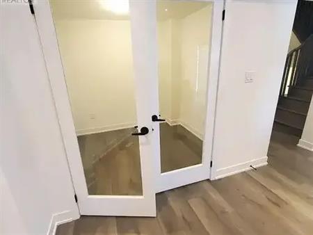 6 SILO MEWS | 6 SILO MEWS, Barrie