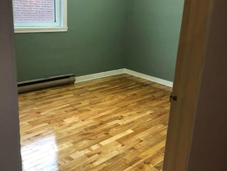 Appartement 4 1/2 à Louer