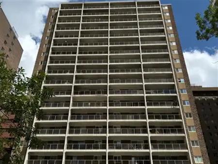 Heritage Place | 820 5 Avenue SW, Calgary