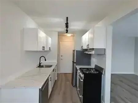 Apartment for rent at 9570 163 Street Northwest | 9570 163 Street Northwest, Edmonton