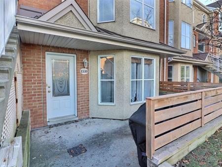 CONDO À LOUER 4-1/2