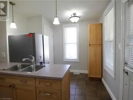 138 MADISON Avenue S | 138 MADISON Avenue S, Kitchener