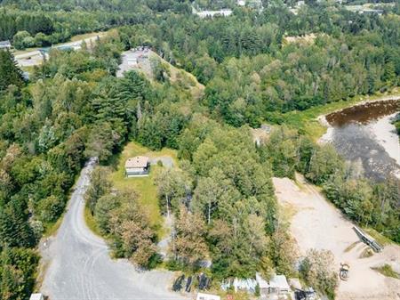 Saint-Georges-de-Beauce (Chaudière-Appalaches) : Terrain commercial à vendre