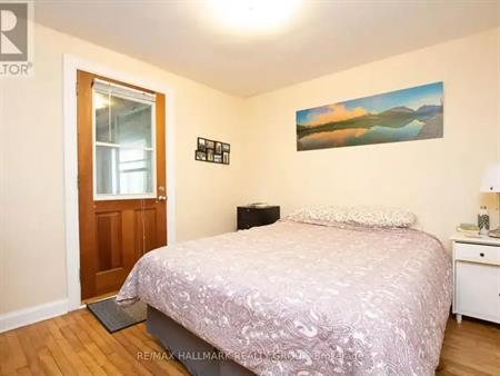 2 - 359 DOMINION AVENUE | 2 - 359 DOMINION AVENUE, Ottawa