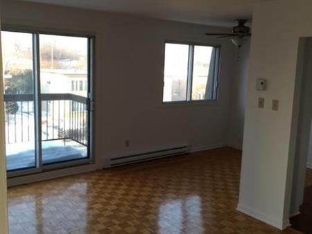 4 1/2 à louer à Laval (St-Vincent de Paul) 55 ans et plus