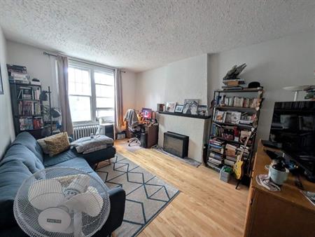 Grand 4 1/2 dans Montcalm - Cession bail