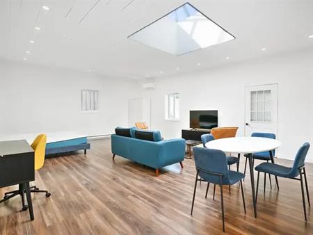 Lofts on Centre | Furnished & All Inclusive Lofts | 1902 Rue Centre, Montreal