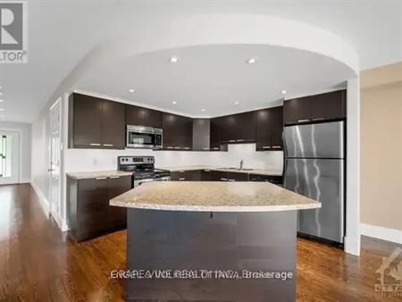 105 MONTAUK PVT | 105 MONTAUK PVT, Ottawa