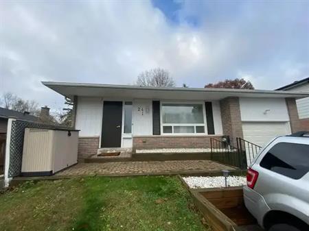 24 Lonsdale Pl | 24 Lonsdale Place, Barrie