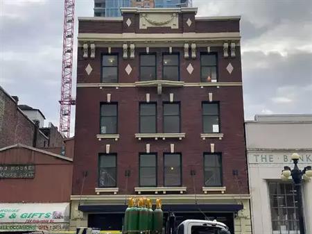 (DPMonline.ca) Historic Restoration! Studio Available at Occidental | 716 Columbia Street, New Westminster