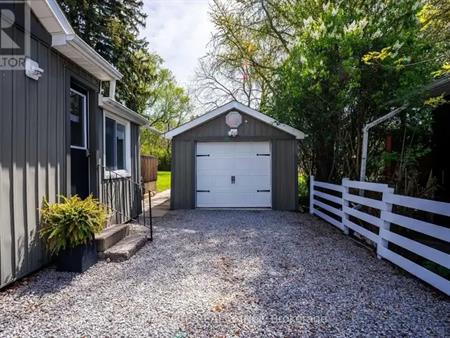 327 DYSON ROAD | 327 DYSON ROAD, Pickering