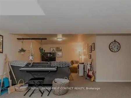 5 MONIQUE CRESCENT | 5 MONIQUE CRESCENT, Barrie