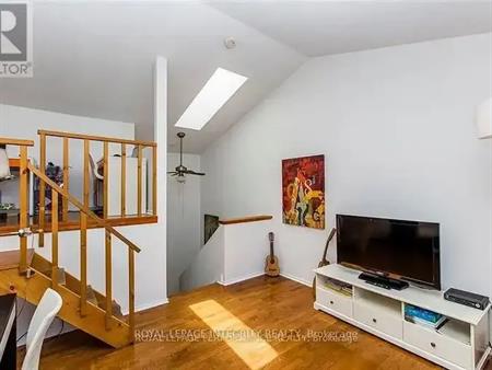 271 BRUYERE STREET | 271 BRUYERE STREET, Ottawa