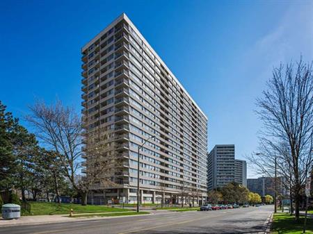 53 Thorncliffe Park Drive | 53 Thorncliffe Park Drive, Toronto