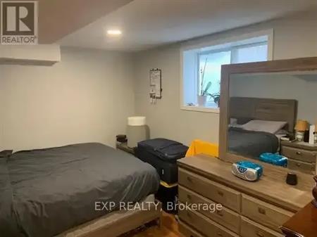 LOWER - 8 CLUETT DRIVE | LOWER - 8 CLUETT DRIVE, Ajax