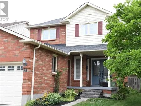 31 OLD COLONY DRIVE | 31 OLD COLONY DRIVE, Whitby
