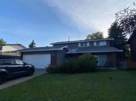 6 minutes walking distance to Century Park LRT house for rent | Edmonton
