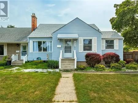 972 COLBORNE ROAD Unit# 3 | 972 COLBORNE ROAD Unit# 3, Sarnia