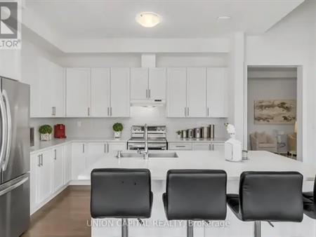 123 HALLDORSON AVENUE | 123 HALLDORSON AVENUE, Aurora