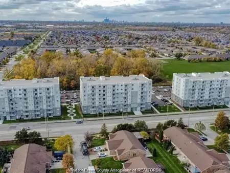 1489 BANWELL ROAD Unit# 323 | 1489 BANWELL ROAD Unit# 323, Windsor