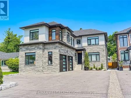 407 COCHRANE STREET | 407 COCHRANE STREET, Whitby