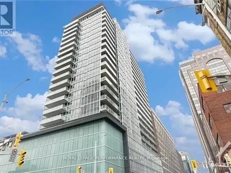 1805 - 324 LAURIER AVENUE W | 1805 - 324 LAURIER AVENUE W, Ottawa