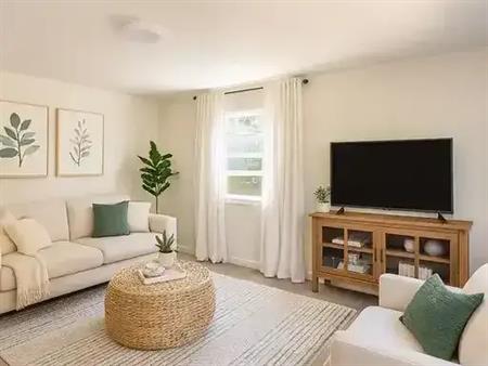 Your North End Hideaway – Inclusive 2 Bedroom for Rent Peterborough | 731 Donegal Street, Peterborough