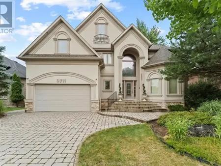 3711 INGLEWOOD AVENUE | 3711 INGLEWOOD AVENUE, Windsor