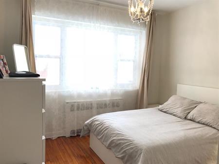 31/2 à louer quartier Cote-des-Neiges, distance de marche CHU Ste-Justine, Université de Montréal, HEC, Ecole Polytechnique M