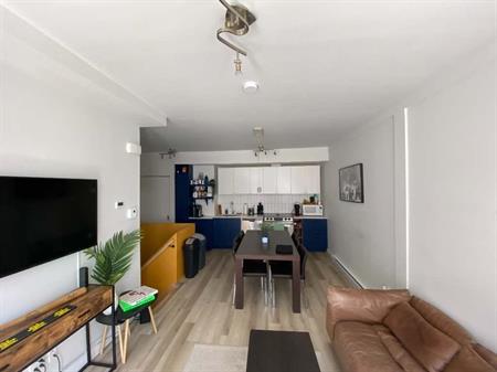 2395$, 3 ch., dispo novembre / 3 br, available November