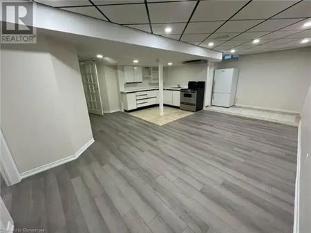 59 BRIDGEPORT Crescent Unit# bsmt | 59 BRIDGEPORT Crescent Unit# bsmt, Ancaster