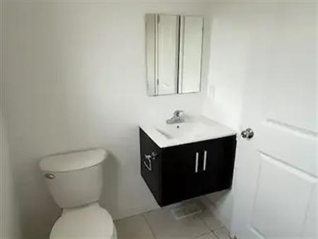 9 WATERLEAF Trail | 9 WATERLEAF Trail, Welland