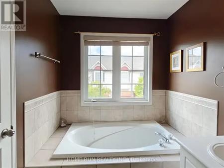UNIT 7 - 221 STATION BOULEVARD | UNIT 7 - 221 STATION BOULEVARD, Ottawa