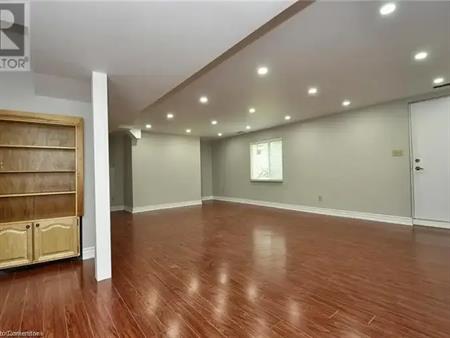 685 BRIARDEAN Road Unit# Lower | 685 BRIARDEAN Road Unit# Lower, Cambridge