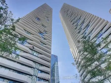 100 harbour st 2 bed 2 wash | 100 Harbour Street, Toronto