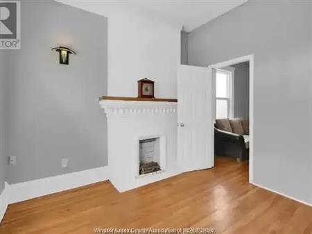 272 MCKAY AVENUE | 272 MCKAY AVENUE, Windsor