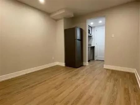 UNIT B - 32 GWILLIMBURY DRIVE W | UNIT B - 32 GWILLIMBURY DRIVE W, Bradford West Gwillimbury