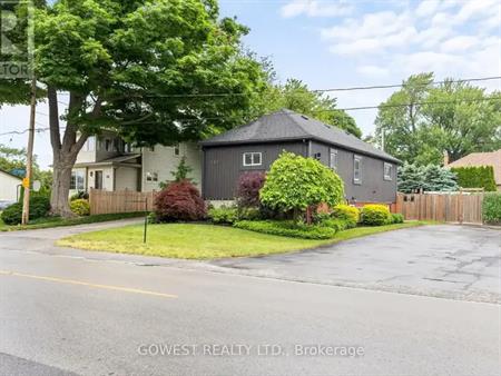 2 - 223 LAKE STREET | 2 - 223 LAKE STREET, Grimsby