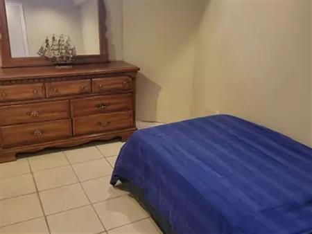 $850 Woodbridge FURNISHED PRIVATE ROOM- ALL UTILITIES INC.- SINGLE MALE- SHARE WASHROOM & KITCHEN | 317 Valeria Boulevard, Va