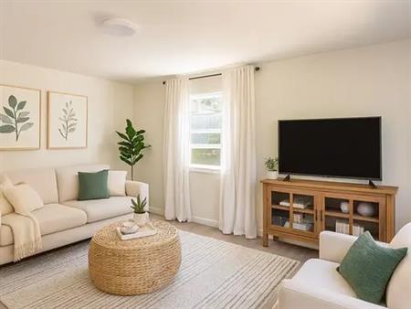 Your North End Hideaway – Inclusive 2 Bedroom for Rent Peterborough | 731 Donegal Street, Peterborough