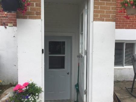 Logement 4 1/2 à louer dans la ville de Rivière-Rouge