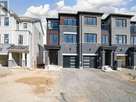 12 HINE ROAD | 12 HINE ROAD, Brantford
