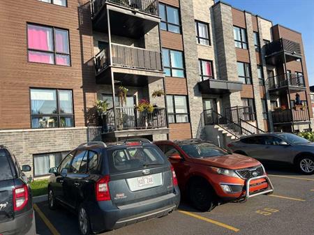 Appartement moderne 41/2 à sous-louer