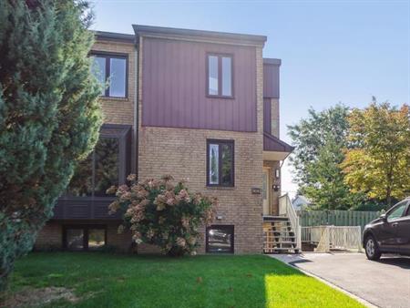 Logement 4 1/2 - Longueuil Fatima/Parcours du cerf - 1450$/mois