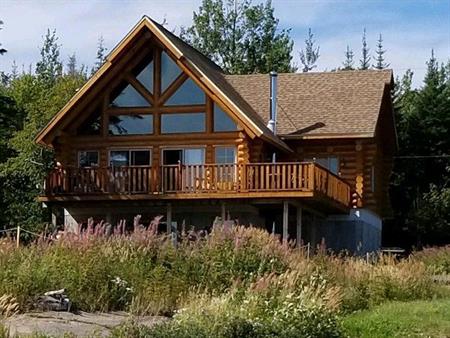 Chalet à port-cartier acces direct à la plage