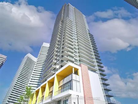 Sheppard / Leslie - 3 bed 3 wash - $4400 | 95 McMahon Drive, Toronto