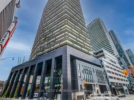 downtown 3 bed 2 wash 1 parking included | 125 Peter Street, Toronto