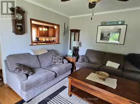 UPPER UNIT - 77 GILMORE ROAD | UPPER UNIT - 77 GILMORE ROAD, Fort Erie